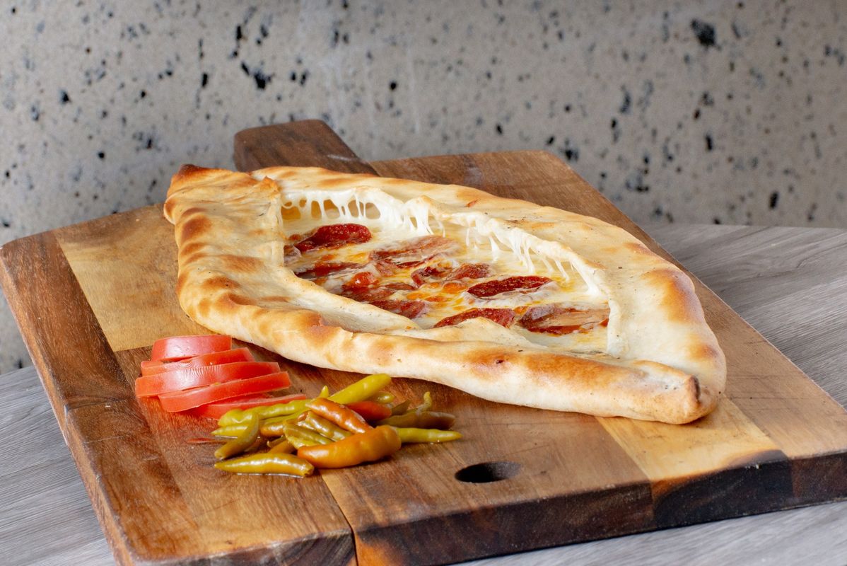 Sucuk Pide