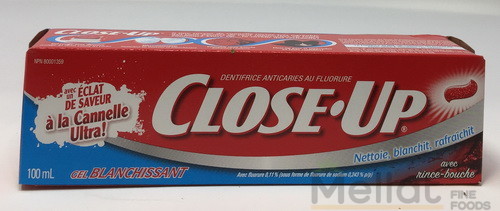 Close-up / Toothpaste