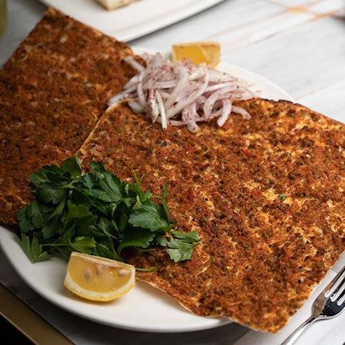 Lahmajun