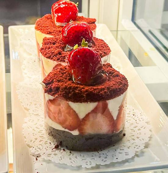 Strawberry Cream Cake