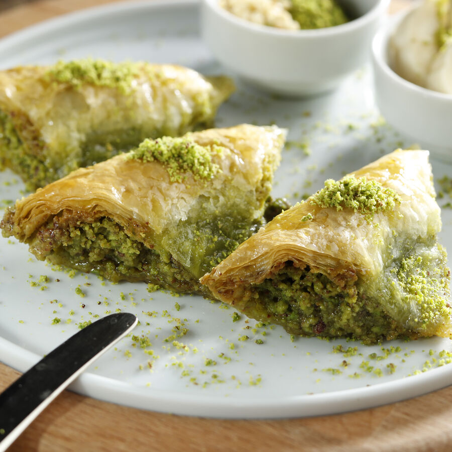 Mado Sobiyet With Pistachio 250gr